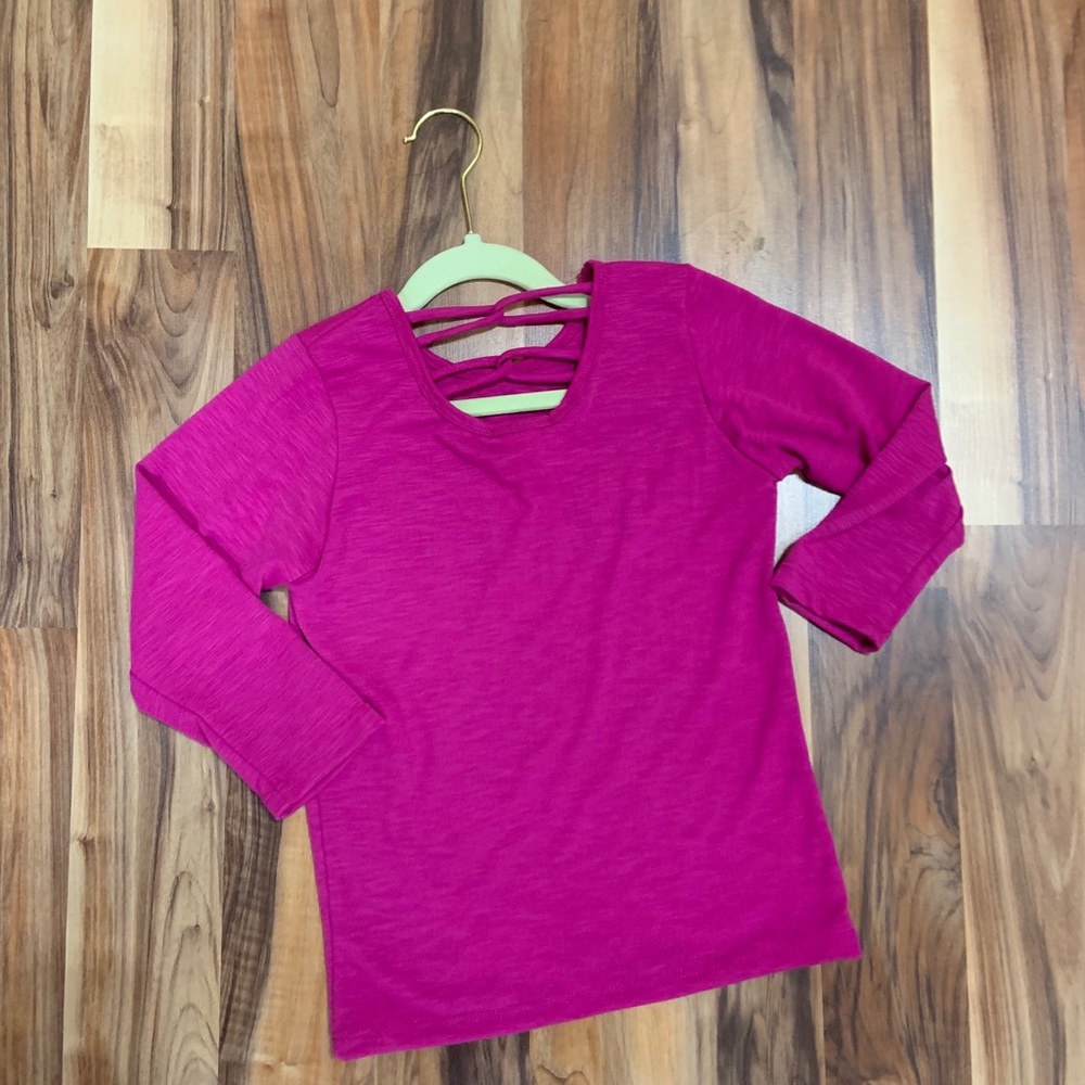 Fuchsia Loop Back Top by Area Code 407